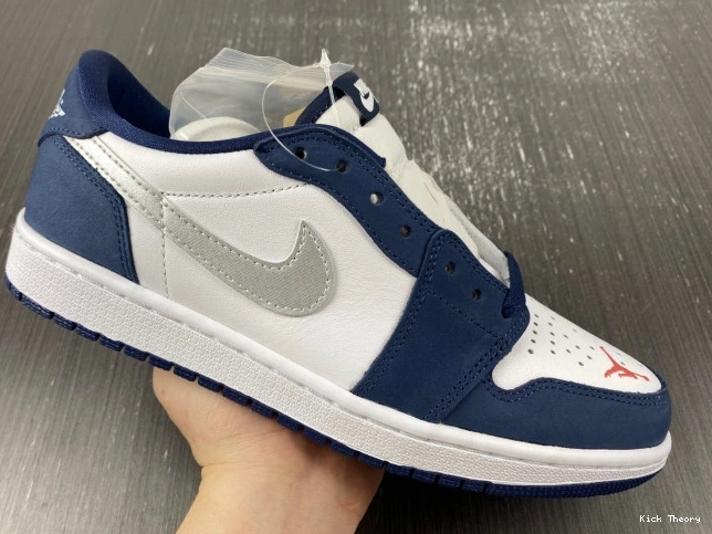 Kick Theory CJ7891-400 Midnight SB Low 1 Navy Jordan 0805